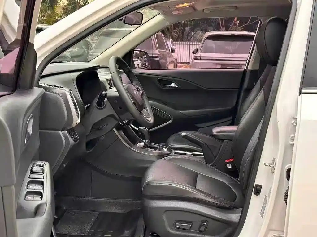 Hyundai ix35 2.0 L Auto 2 WD Brave · Smooth Enjoyment