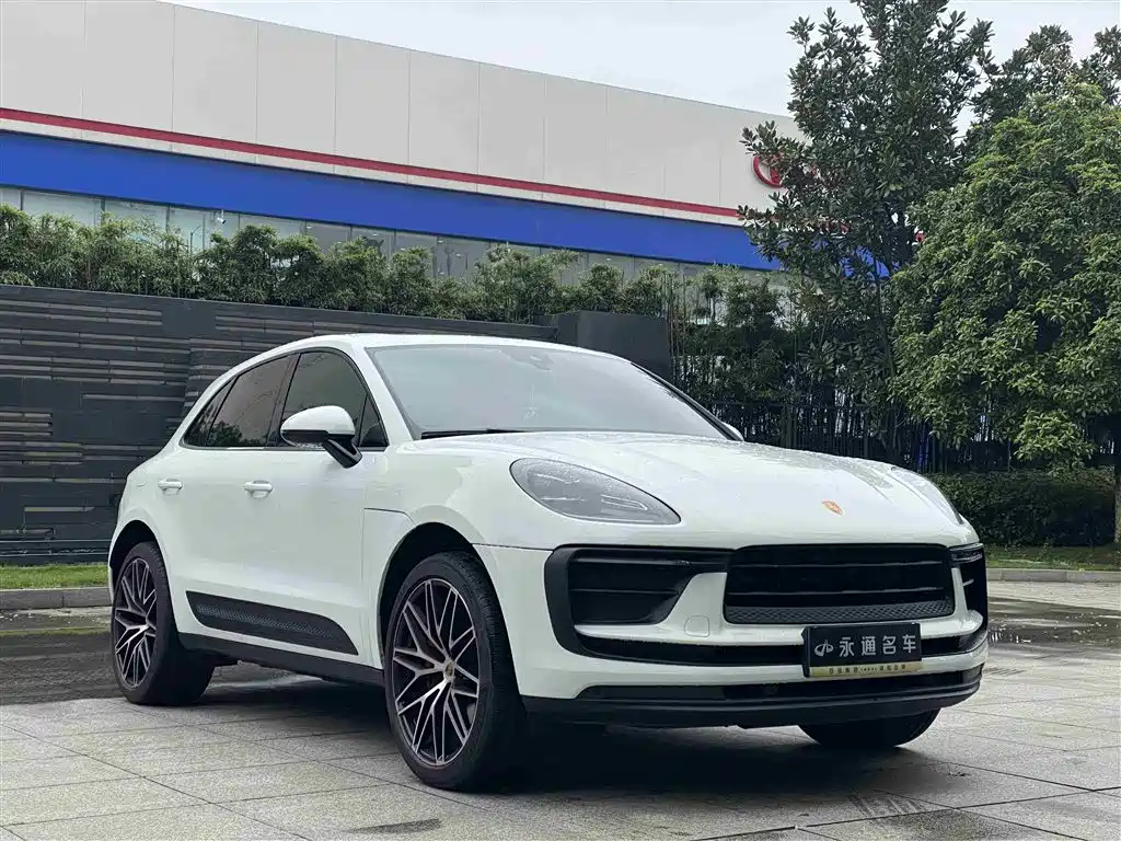 Macan Macan 2.0 T