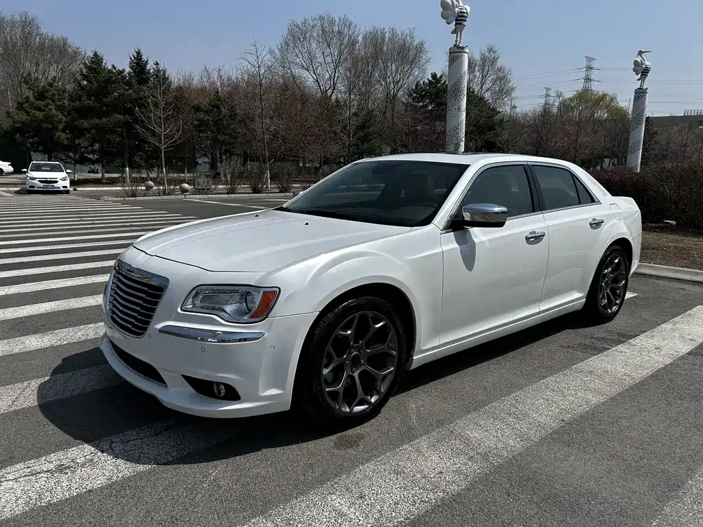 Chrysler 300 C (Import) 3.6 L Supreme Comfort