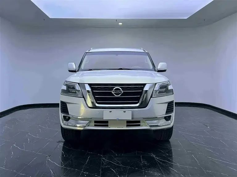 Nissan Patrol 4.0 L Flagship