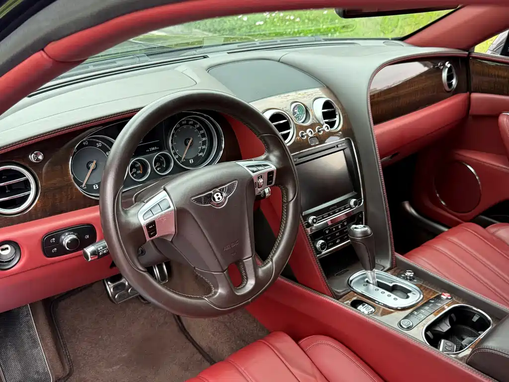 Flying Spur 4.0 T V8 Distinguished