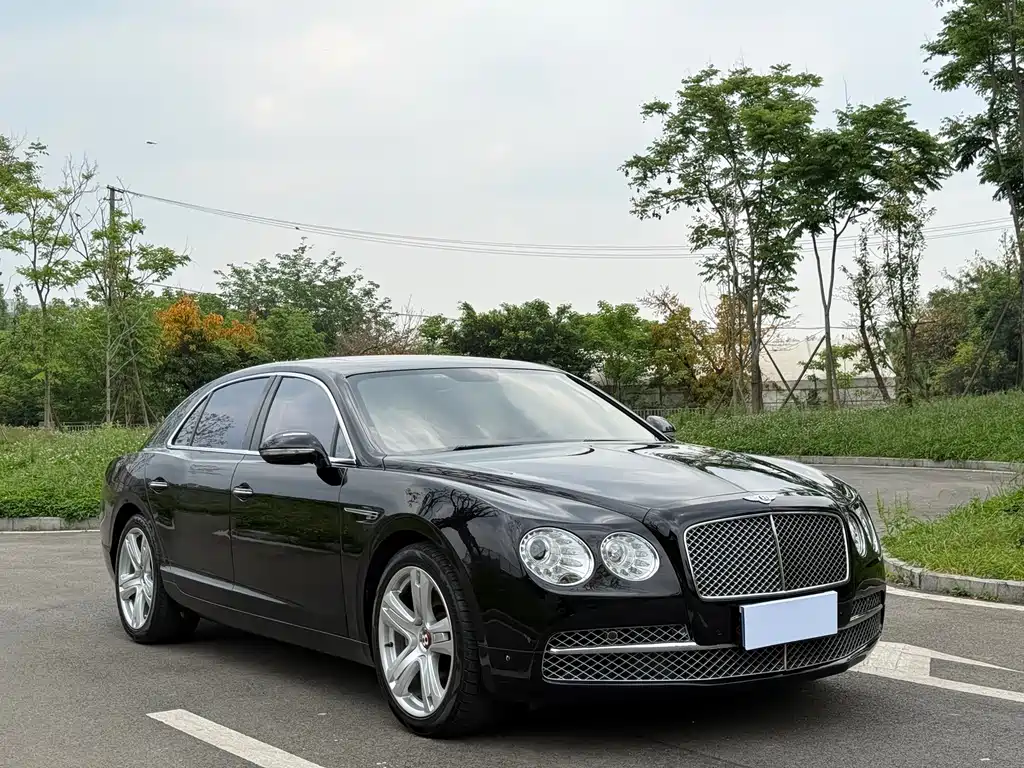 Flying Spur 4.0 T V8 Distinguished