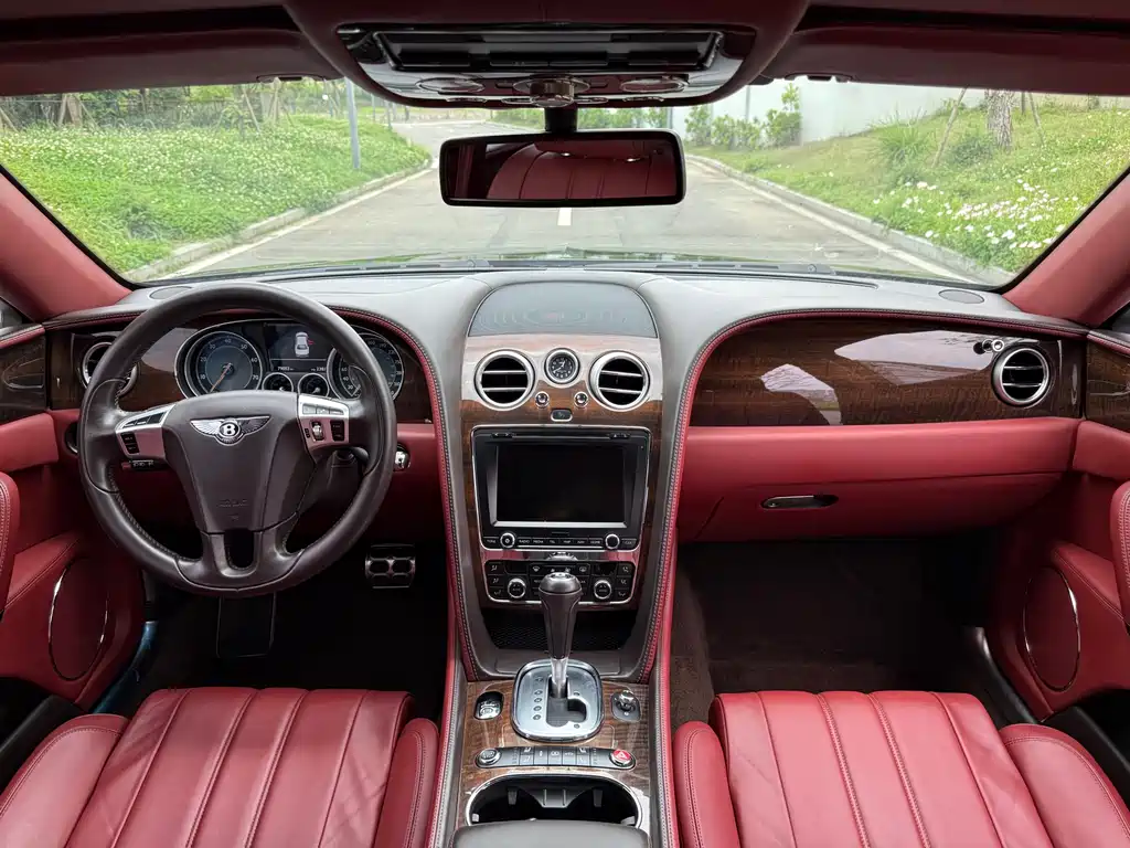 Flying Spur 4.0 T V8 Distinguished