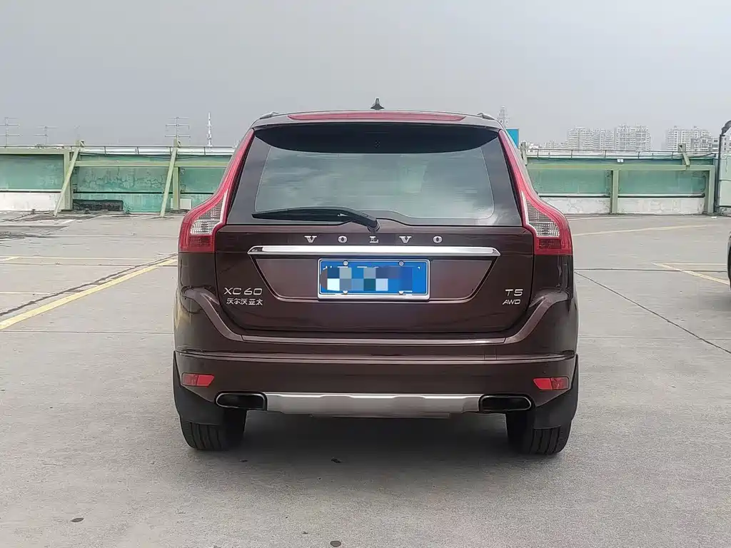 Volvo XC60 T5 AWD Smart Vision