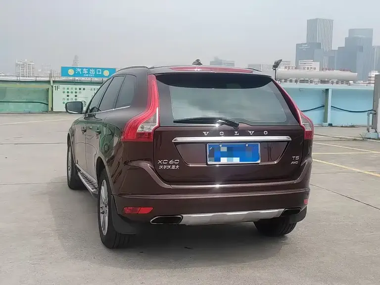 Volvo XC60 T5 AWD Smart Vision