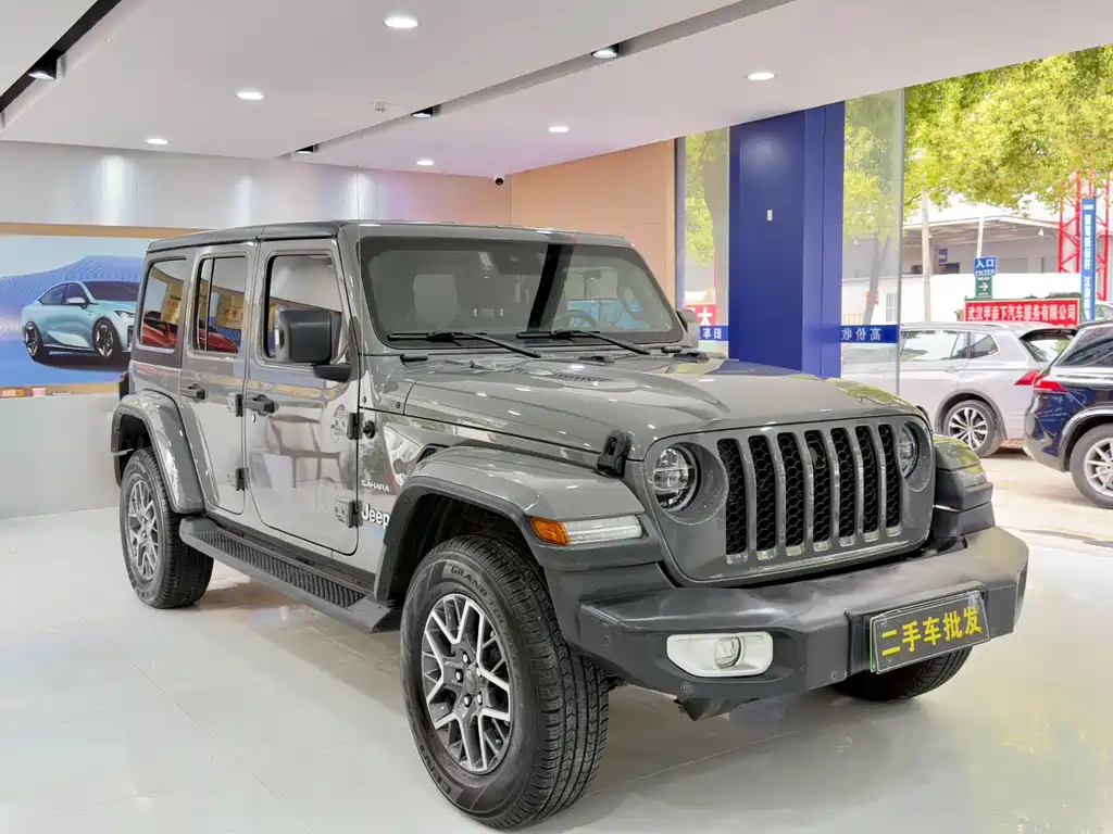 Wrangler NEV 4-door 2.0 T 4 xe Sahara Advance