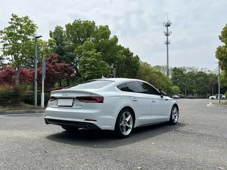 Audi A5 (Import) Sportback 40 TFSI Fashion