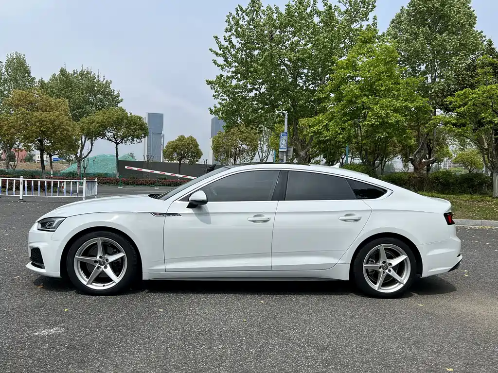 Audi A5 (Import) Sportback 40 TFSI Fashion