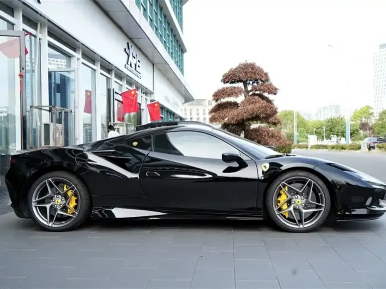 Ferrari F8 Tributo 3.9 T V8