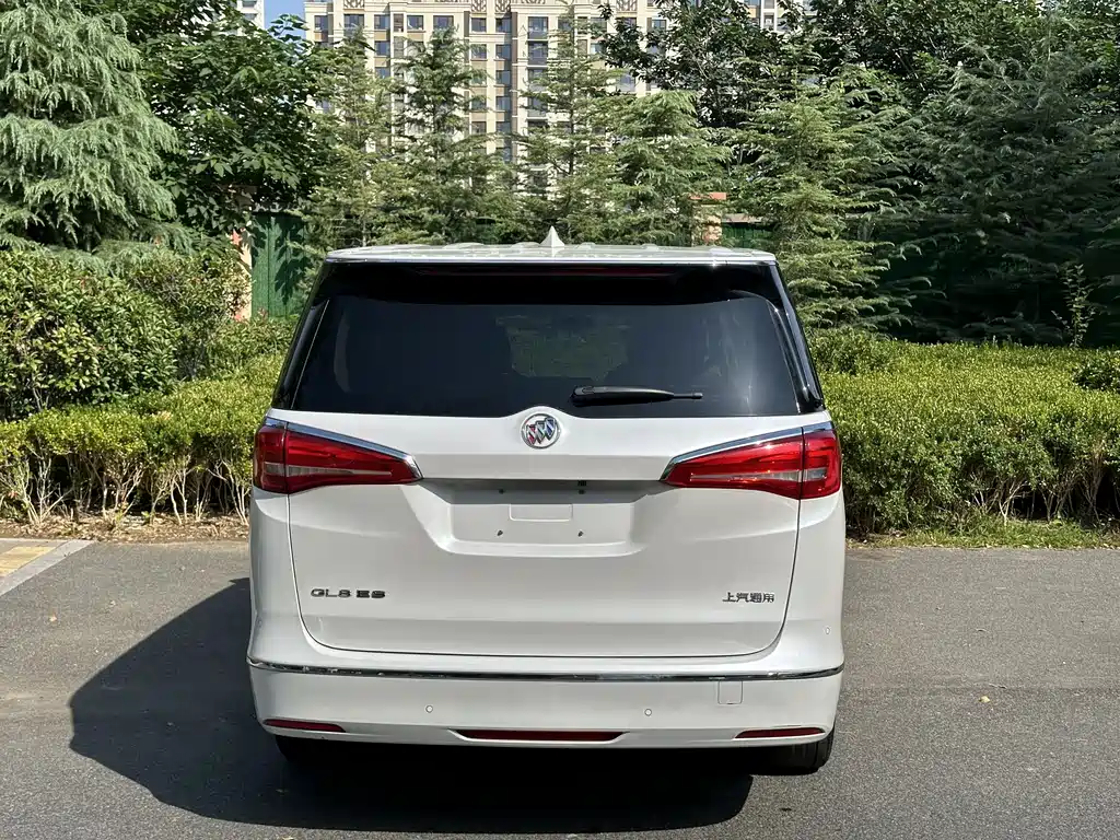 Buick GL8 ES 28 T Comfort CN-V