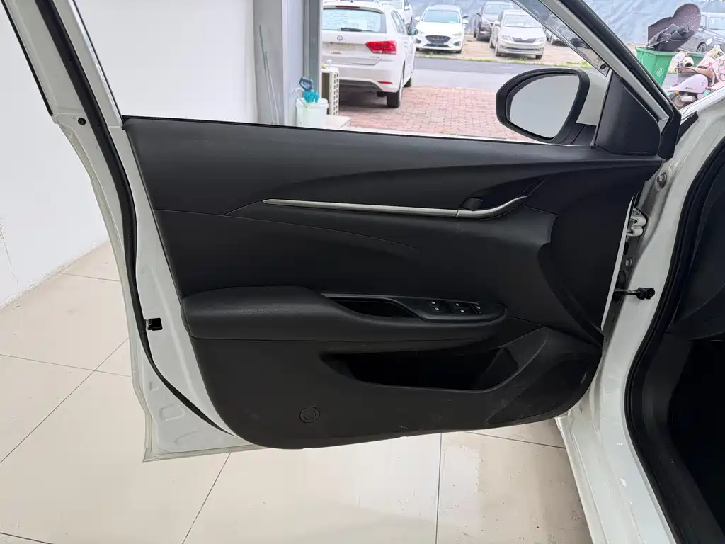 Excelle GT Facelift Exemplary 1.5 L Auto Elite