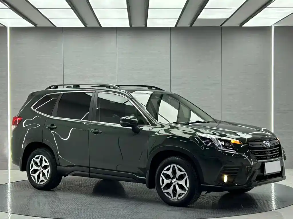 Forester 2.0 i AWD Luxury EyeSight