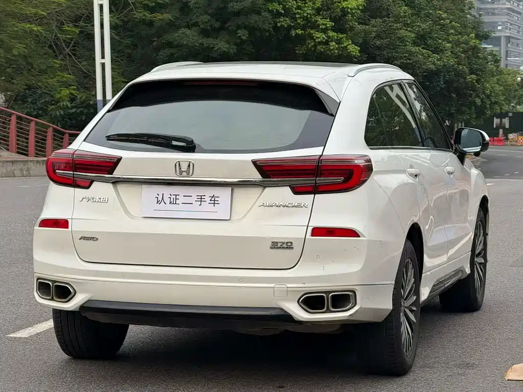 Avancier 370 TURBO 4 WD Premium