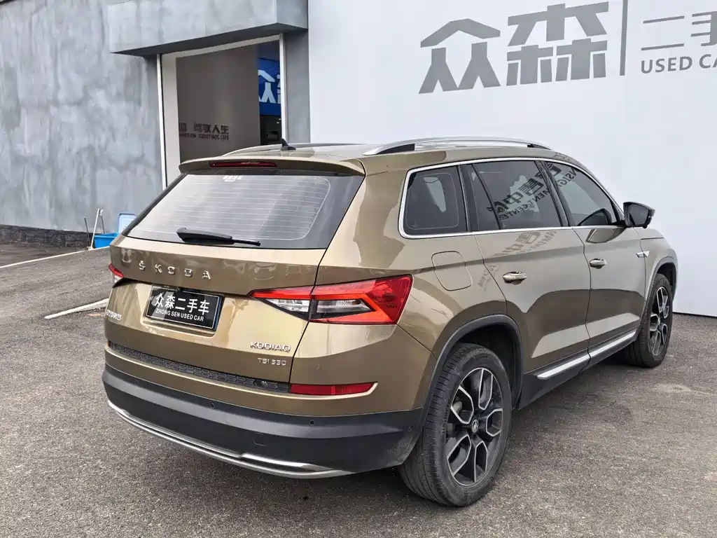 Kodiaq 柯迪亚克 2019款 改款 TSI330 7座两驱豪华优享版 国VI