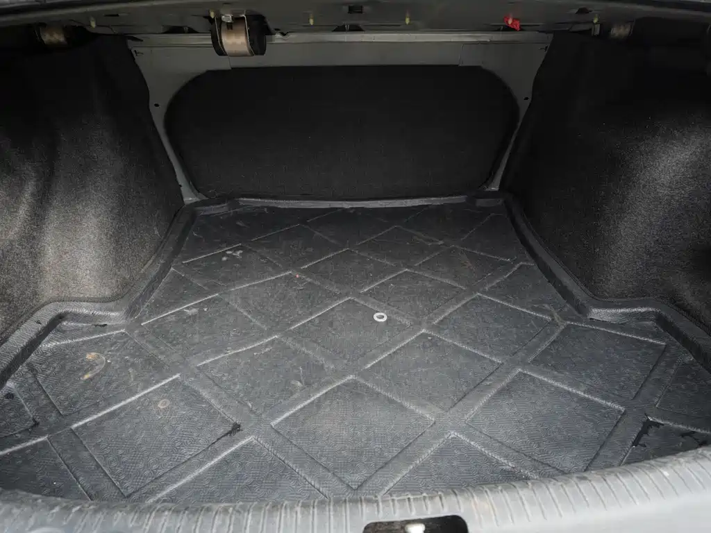 Lavida 1.6 L Manual Style
