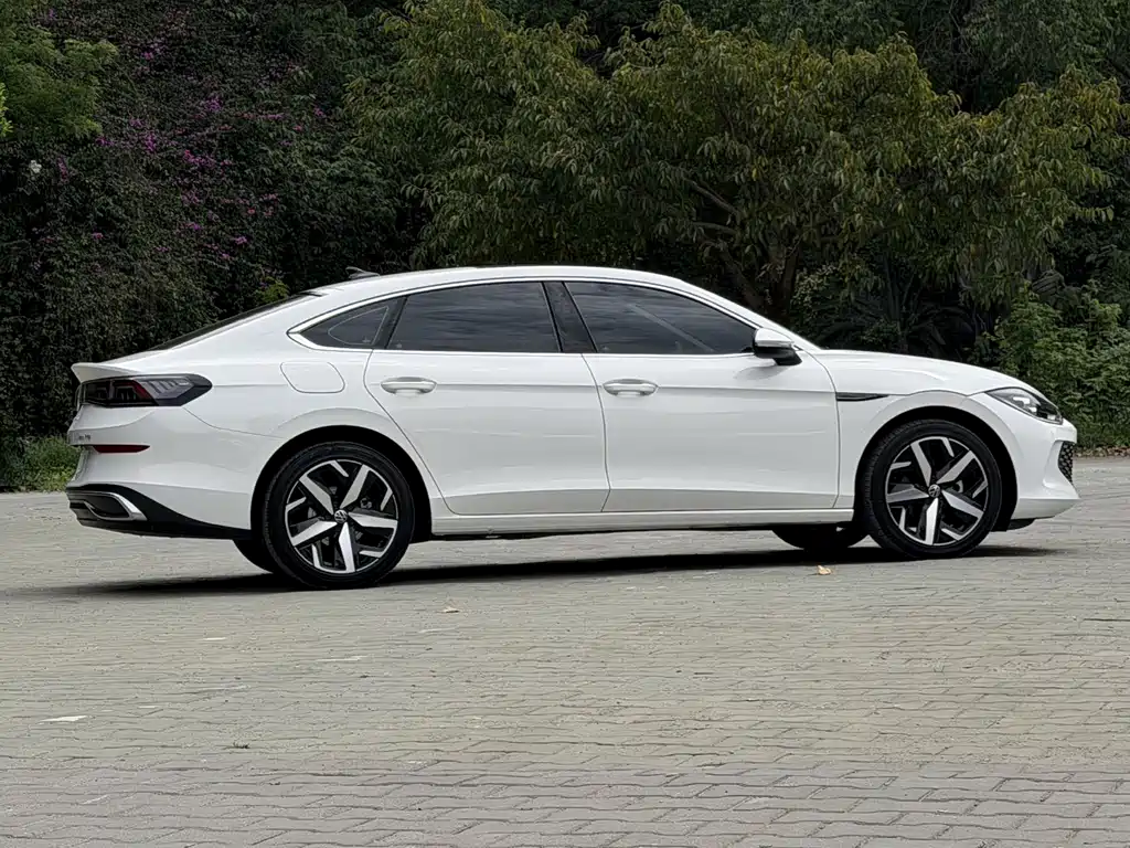 Lamando Lamando L 280 TSI DSG Spicy Cool