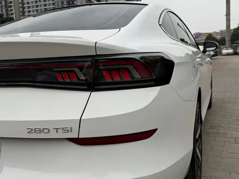 Volkswagen Lamando Lamando L 280 TSI DSG Spicy Cool