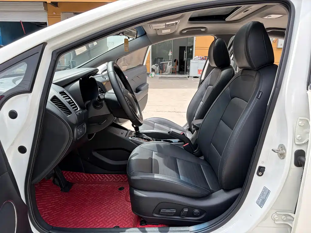 Kia K3 1.6 L Auto 15 Anniversary Special Edition GLS