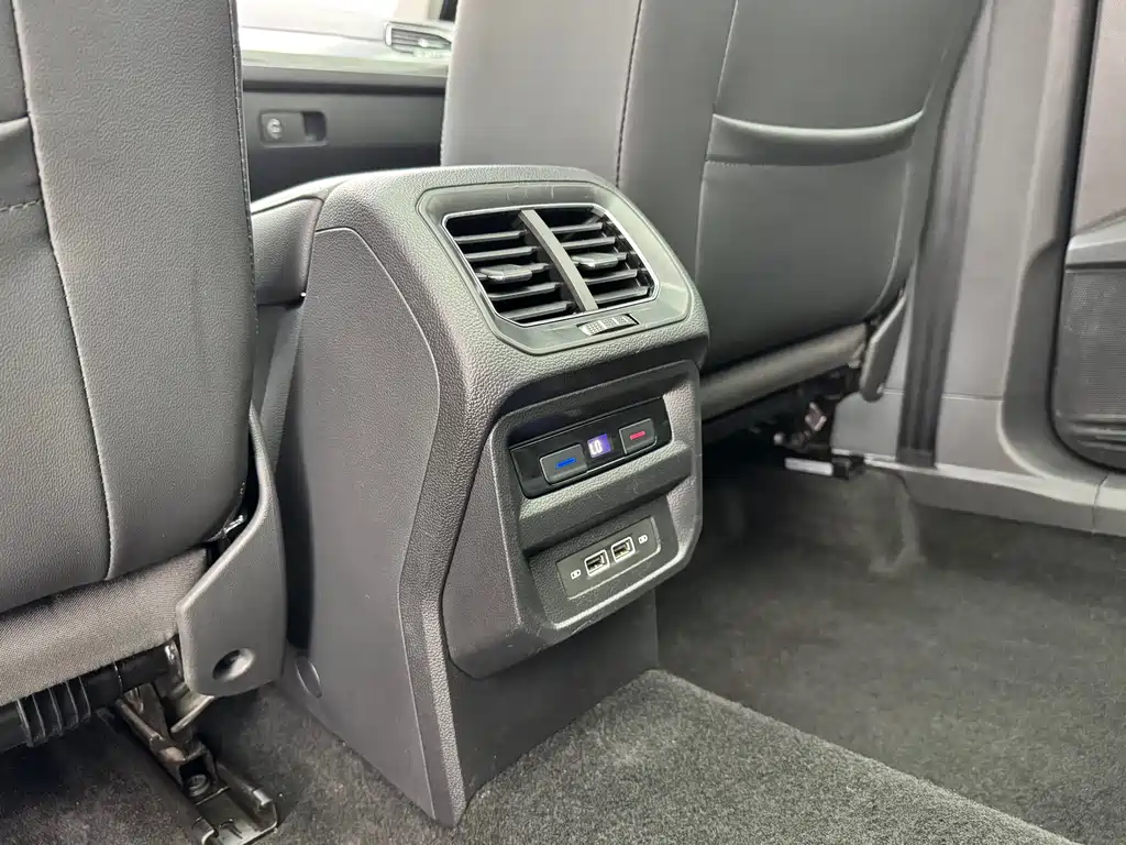 Tiguan L 330 TSI Auto 2 WD R-Line Premium