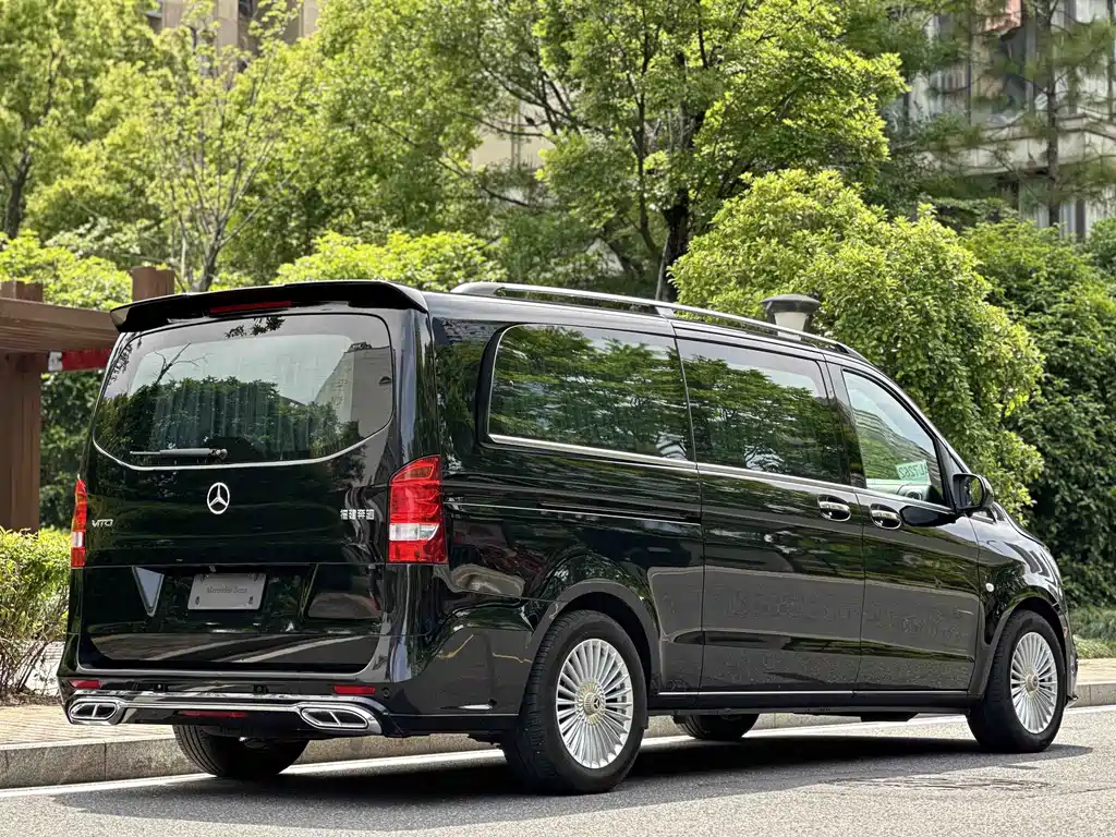 Vito 2.0 T Business 7-seat