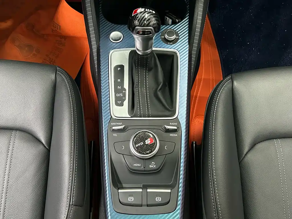 Audi Q2 L 35 TFSI Progressive Dynamic