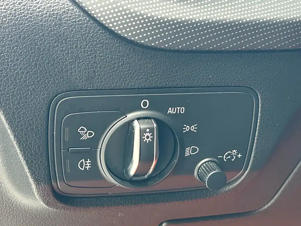 Audi Q2 L 35 TFSI Progressive Dynamic
