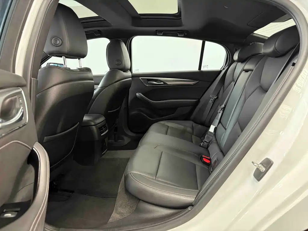Cadillac CT5 28 T Style