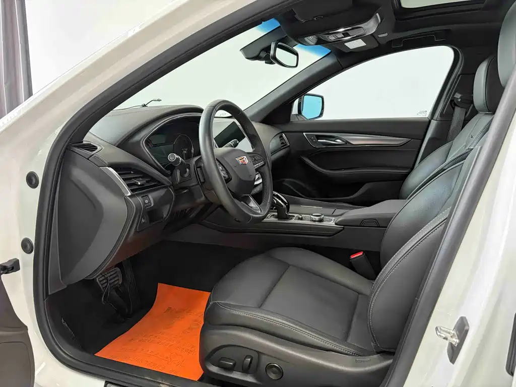 Cadillac CT5 28 T Style