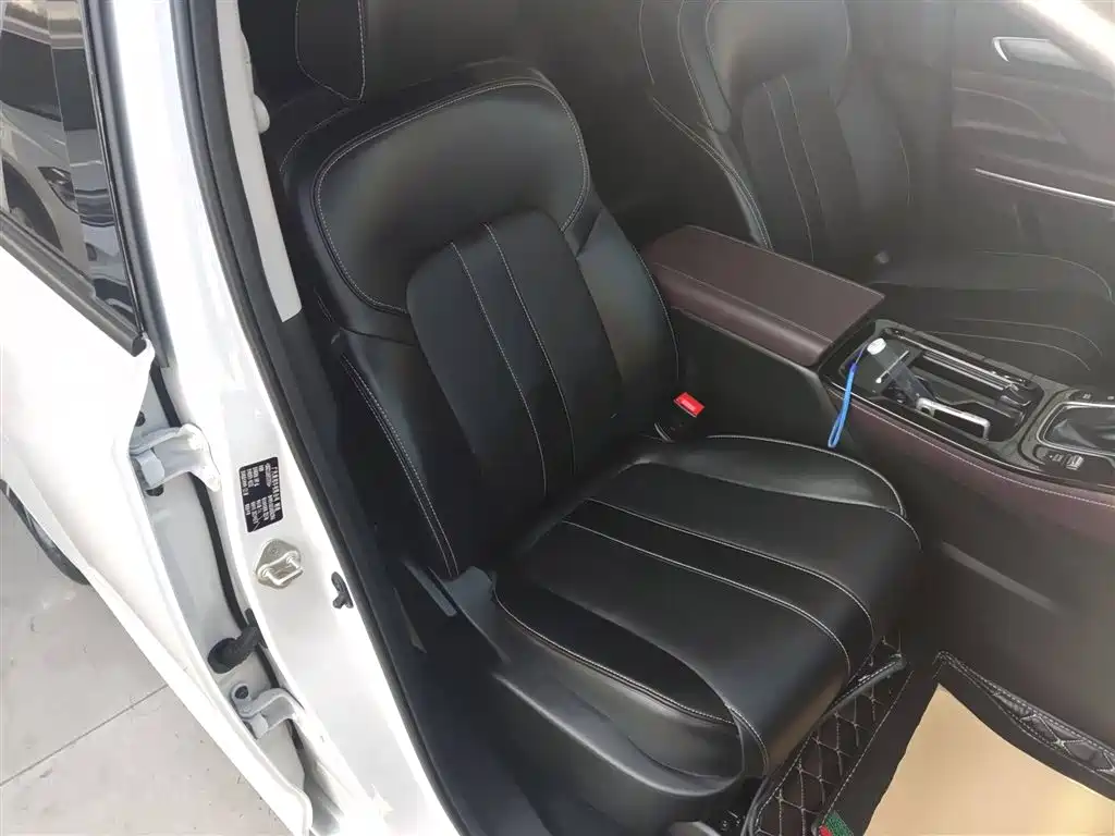 GAC Trumpchi M6 PRO 270 T DCT Premium
