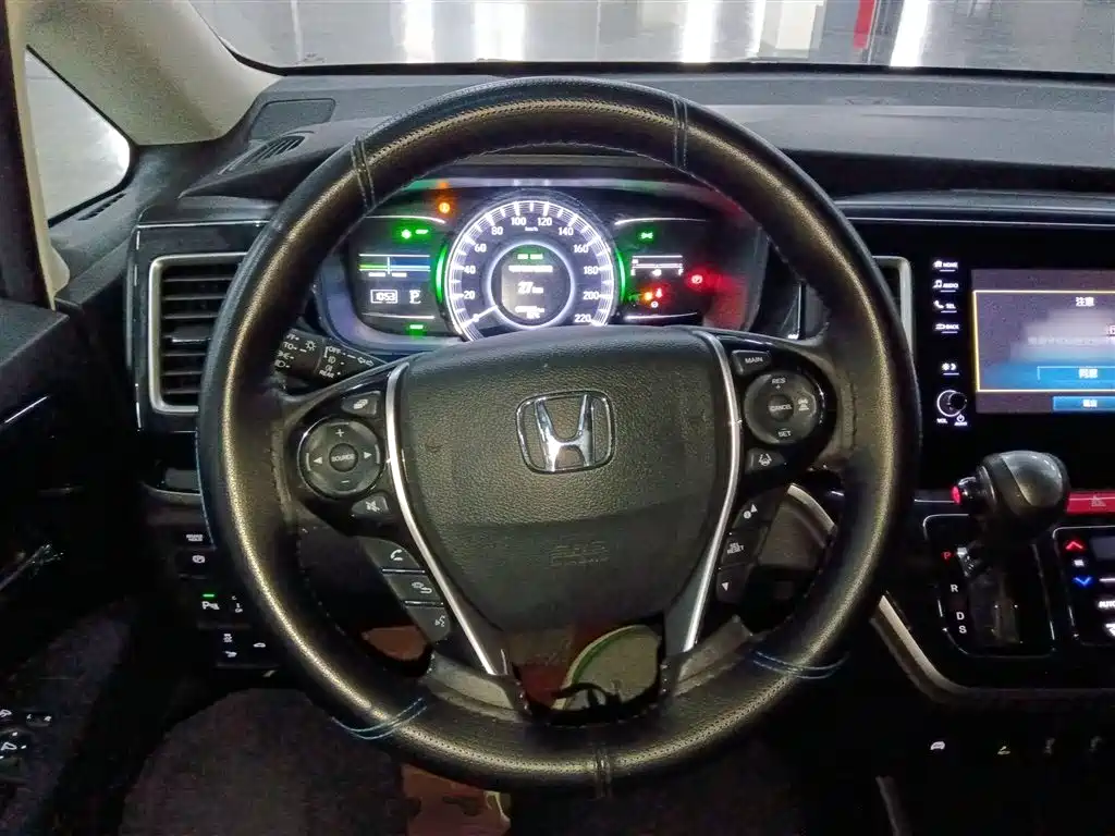 Elysion 2.0 L Hybrid Luxury
