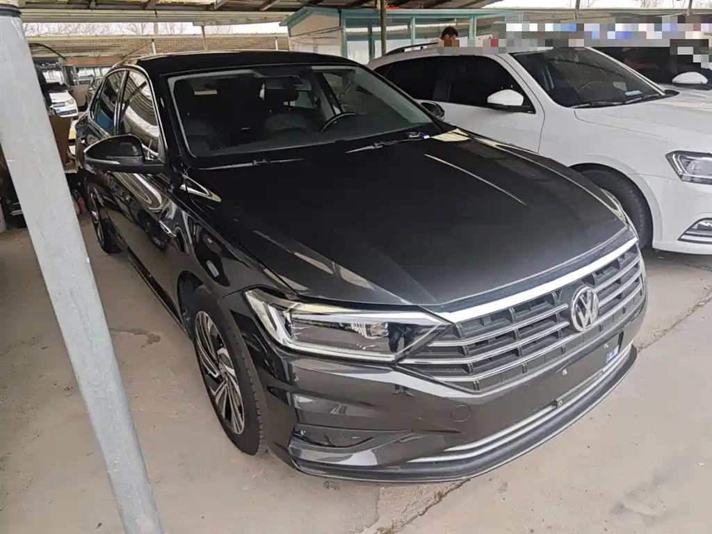 Sagitar 280 TSI DSG Fly Over