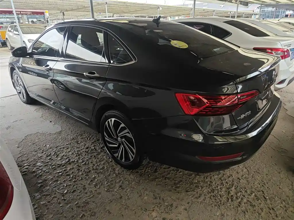 Sagitar 280 TSI DSG Fly Over