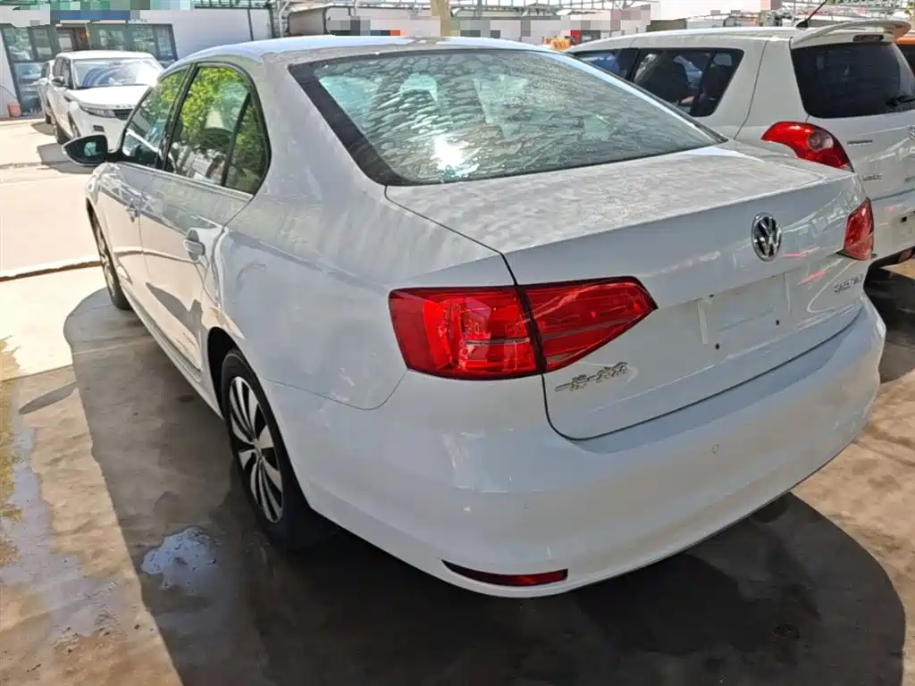 Sagitar 1.6 L Auto Comfort