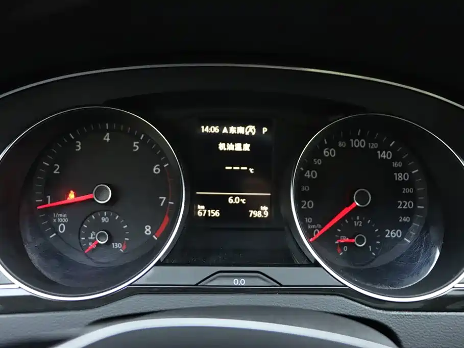 Magotan 330 TSI DSG Luxury CN-V