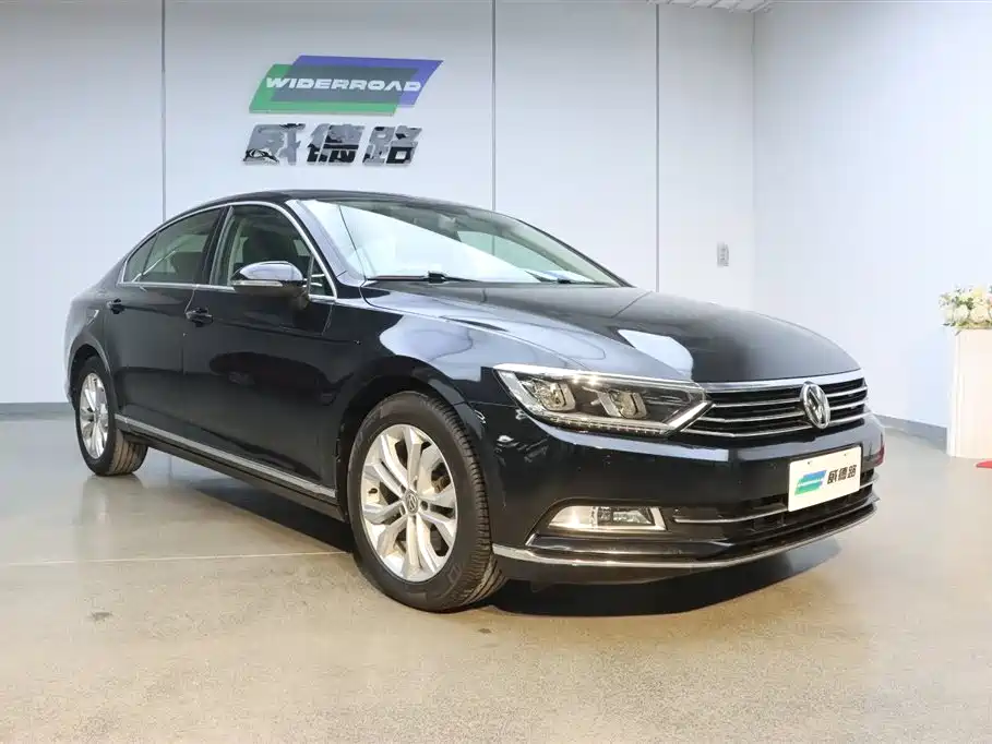 Magotan 330 TSI DSG Luxury CN-V