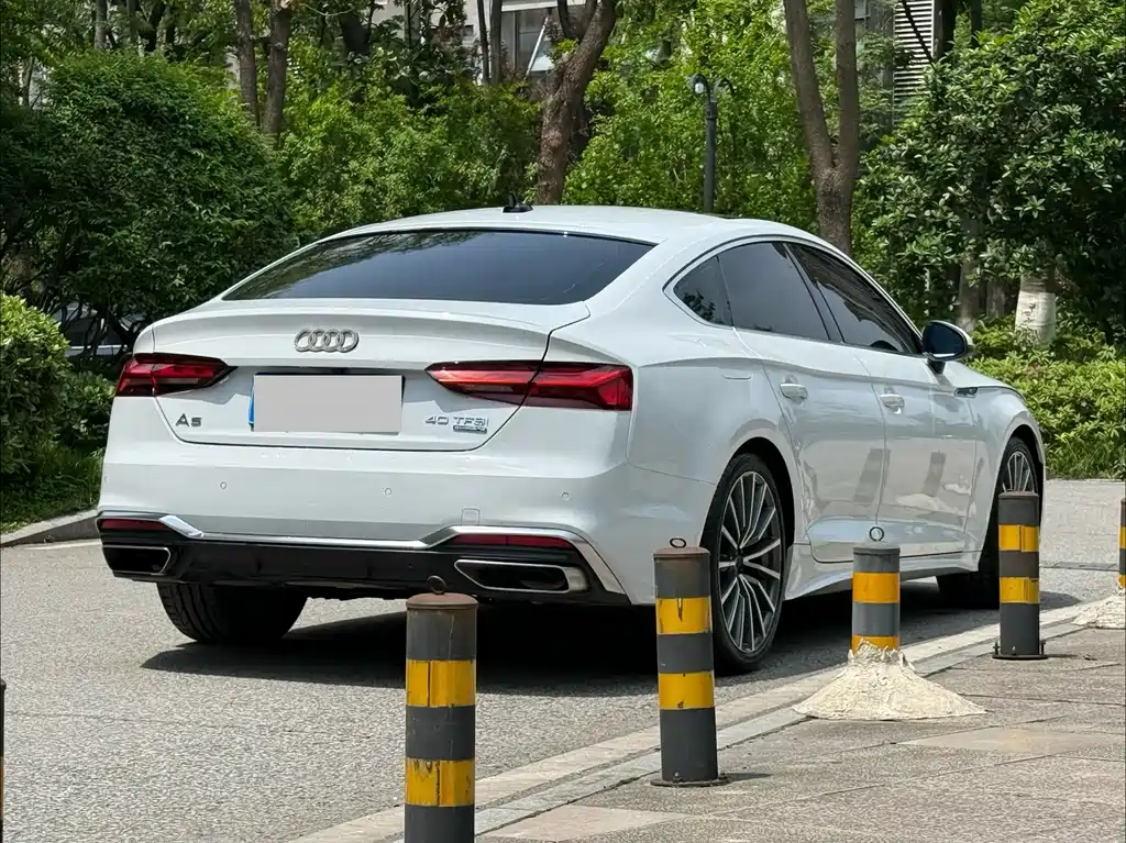Audi A5 (Import) Sportback 40 TFSI quattro Luxury Dynamic