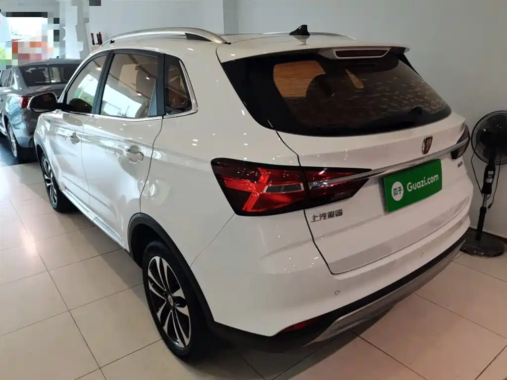 Roewe RX3 荣威RX3 2018款 1.6 L 手动互联网智享版