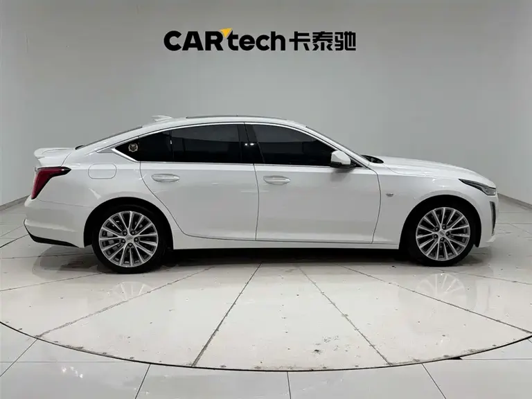 Cadillac CT5 28 T Distinguished