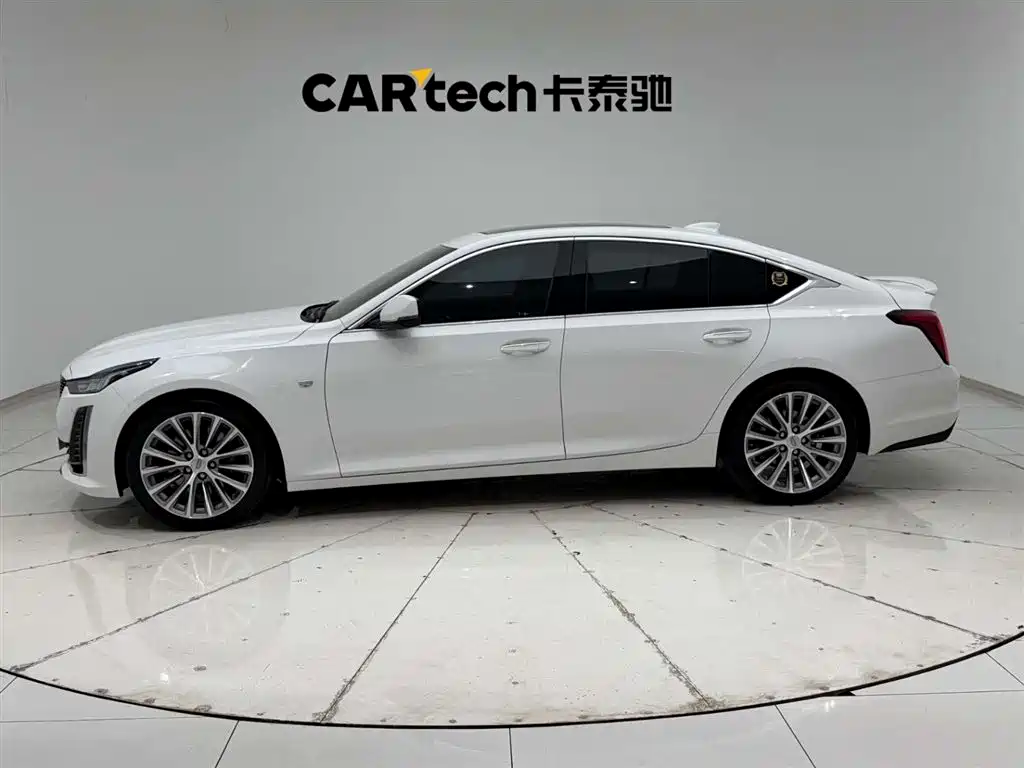 Cadillac CT5 28 T Distinguished