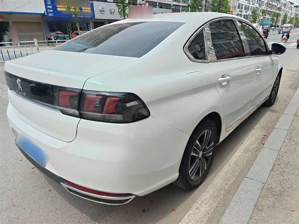 Peugeot 308 1.6 L Auto Luxury CN-V