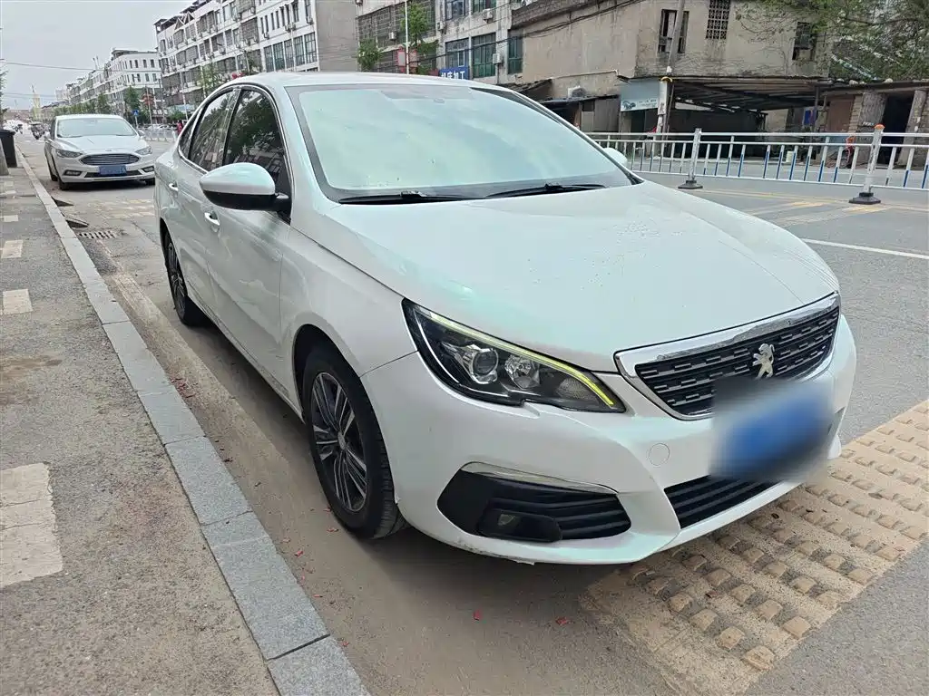 Peugeot 308 1.6 L Auto Luxury CN-V