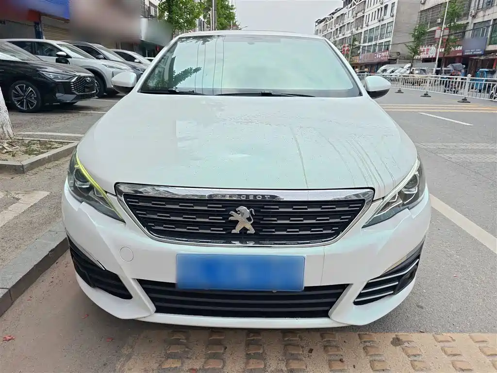 Peugeot 308 1.6 L Auto Luxury CN-V