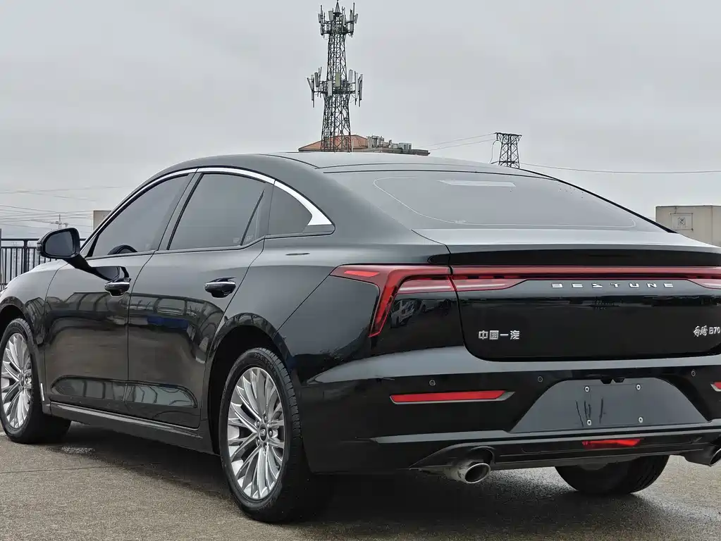 Besturn B70 3 rd Gen 1.5 T Auto Joy 70 Anniversary