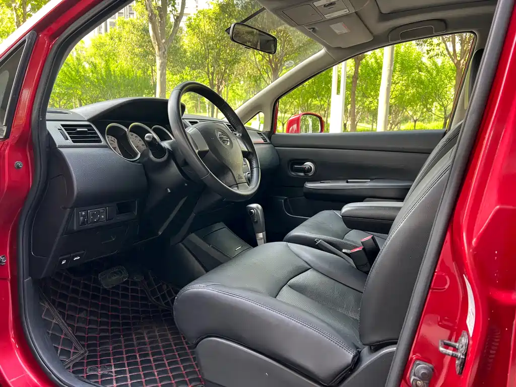 Tiida 1.6 L Auto Intelligent
