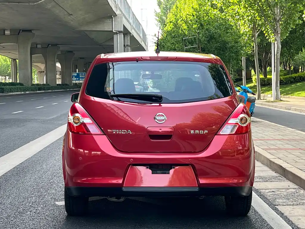 Tiida 1.6 L Auto Intelligent