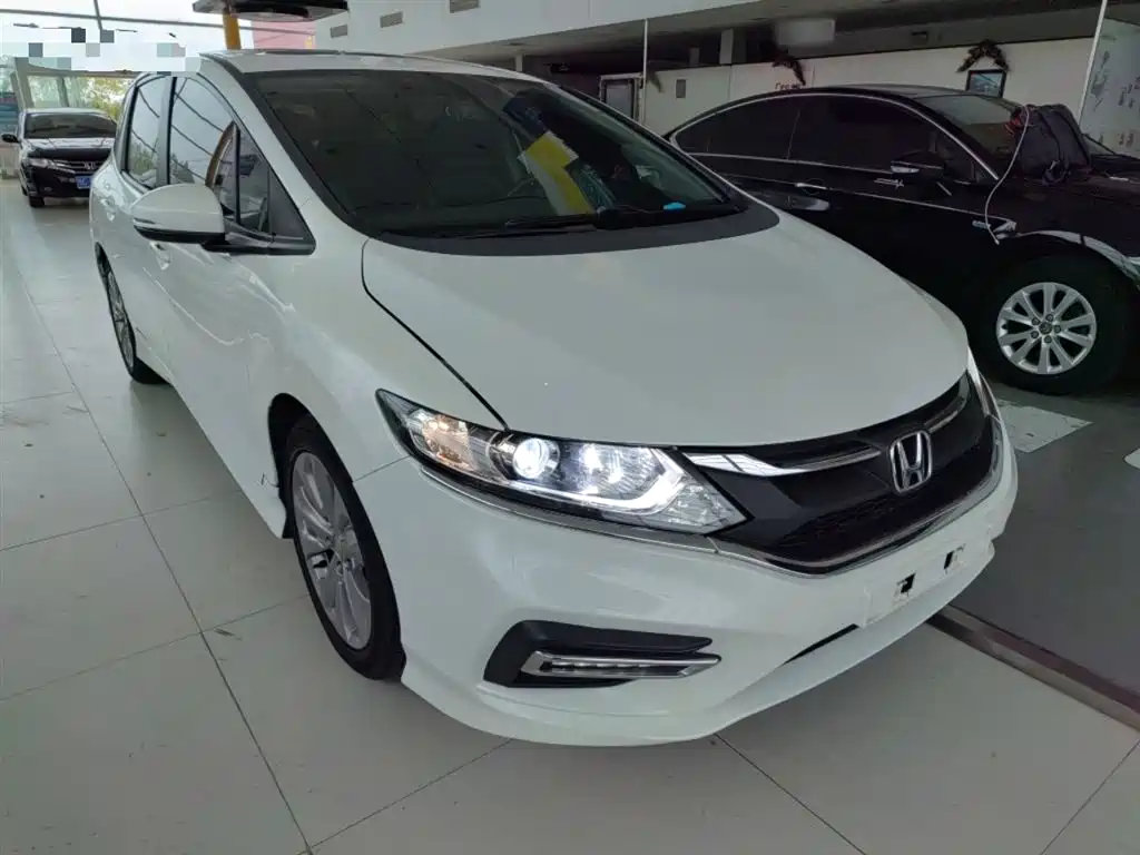 Jade 1.8 L Auto Comfort 5-seat