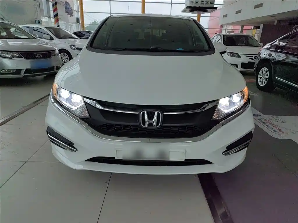 Jade 1.8 L Auto Comfort 5-seat