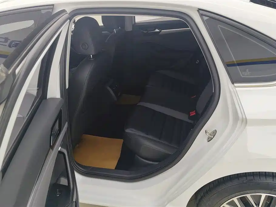 Sagitar 280 TSI DSG Comfort CN-VI