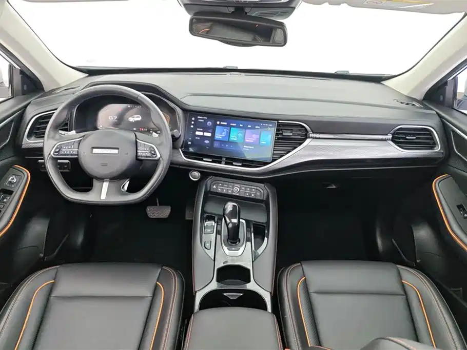 Haval F7 2.0 T 2 WD i