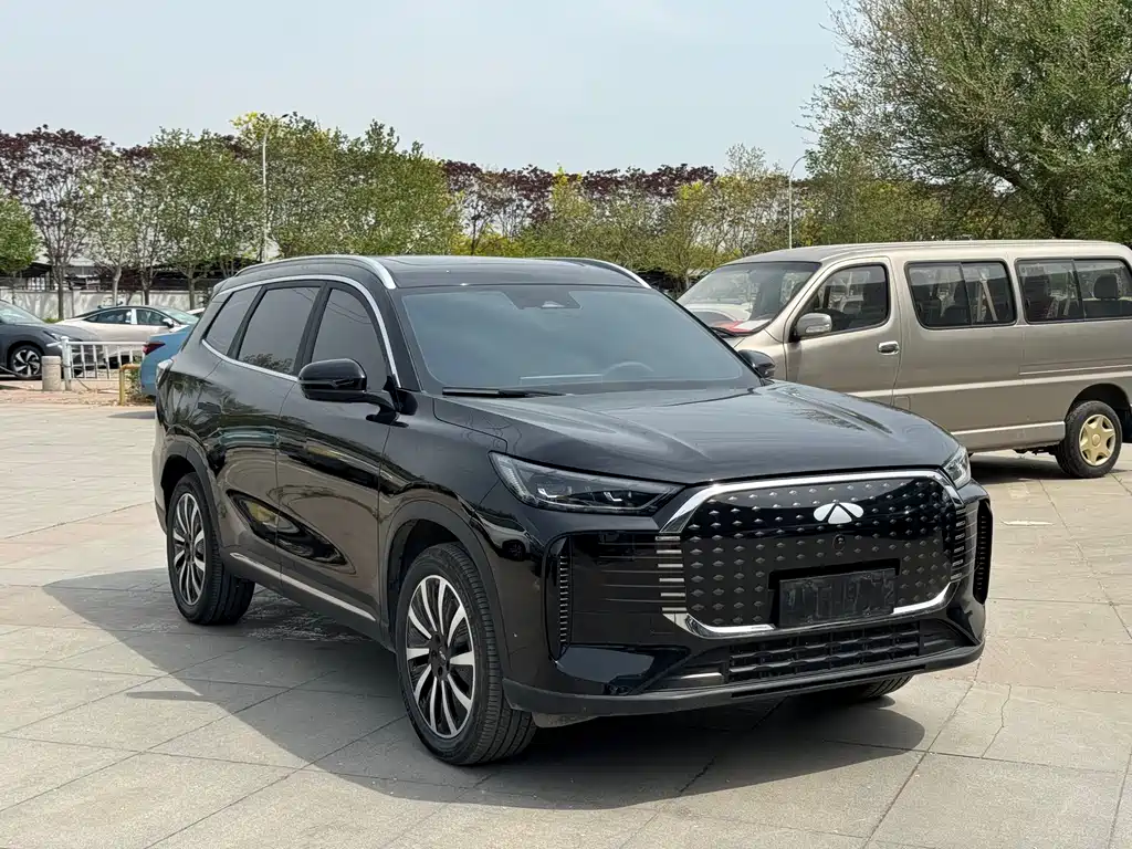 Fengyun T8 1.5 T 130 km Premium 5-seat